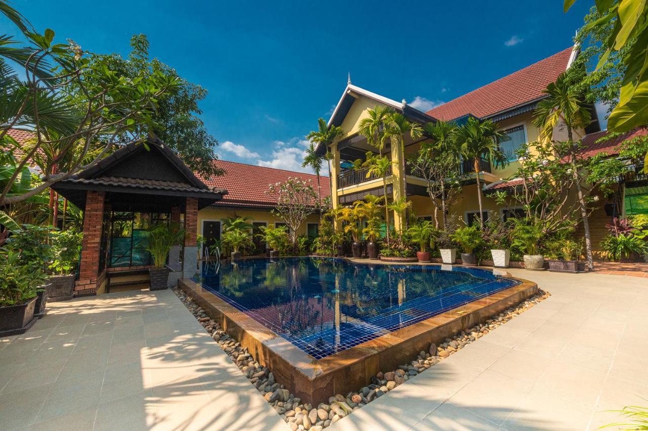Hotel Ravady D'Angkor Ciudad de Siem Riep Exterior foto